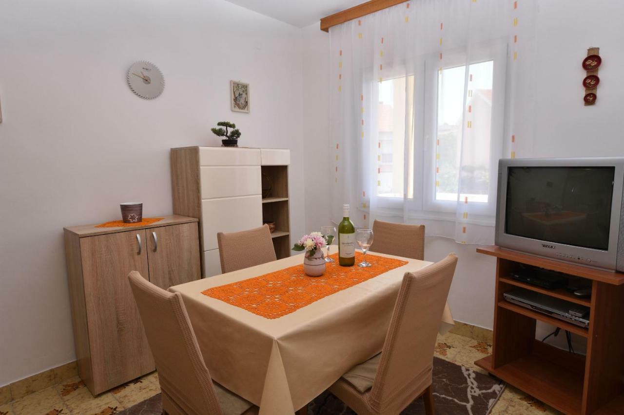 Apartments Visnja Primošten Buitenkant foto